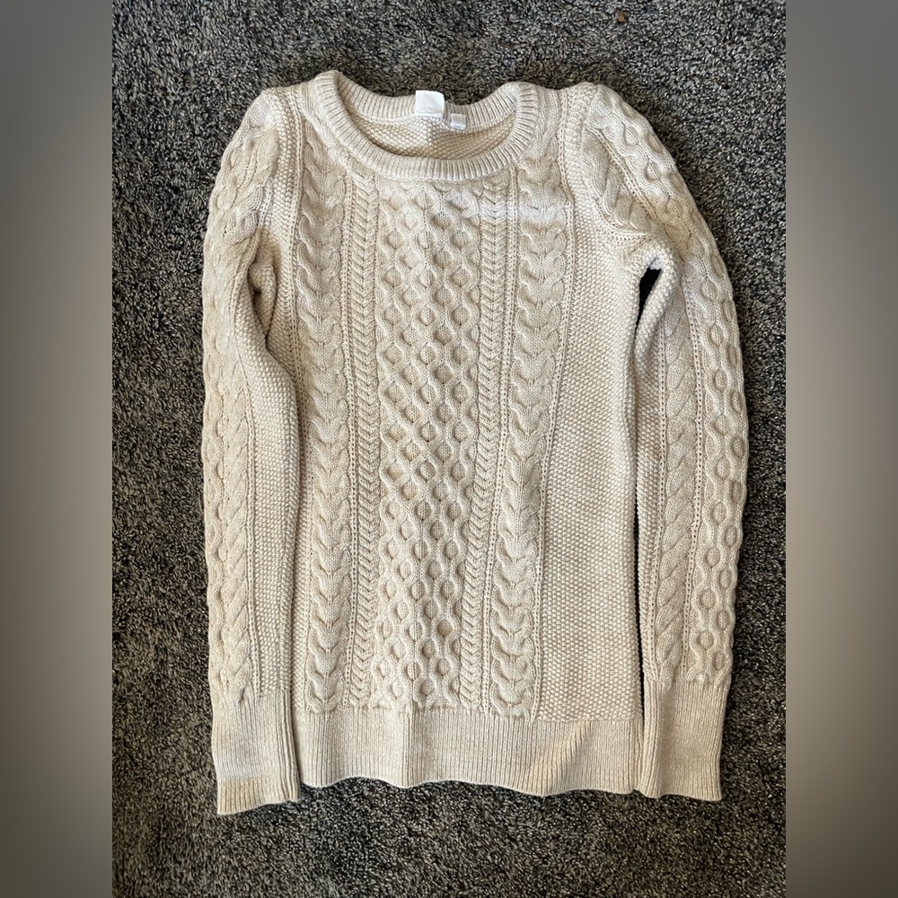 Gap - beige sweater - like brand new - size XS